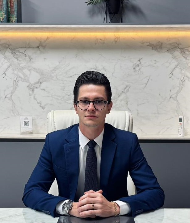 Advogado André Silveira